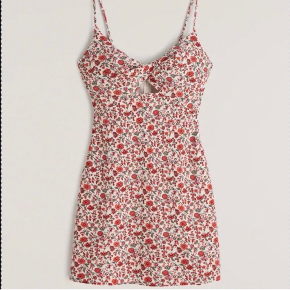 Abercrombie twist front mini cutout dress. Great condition, only worn once.